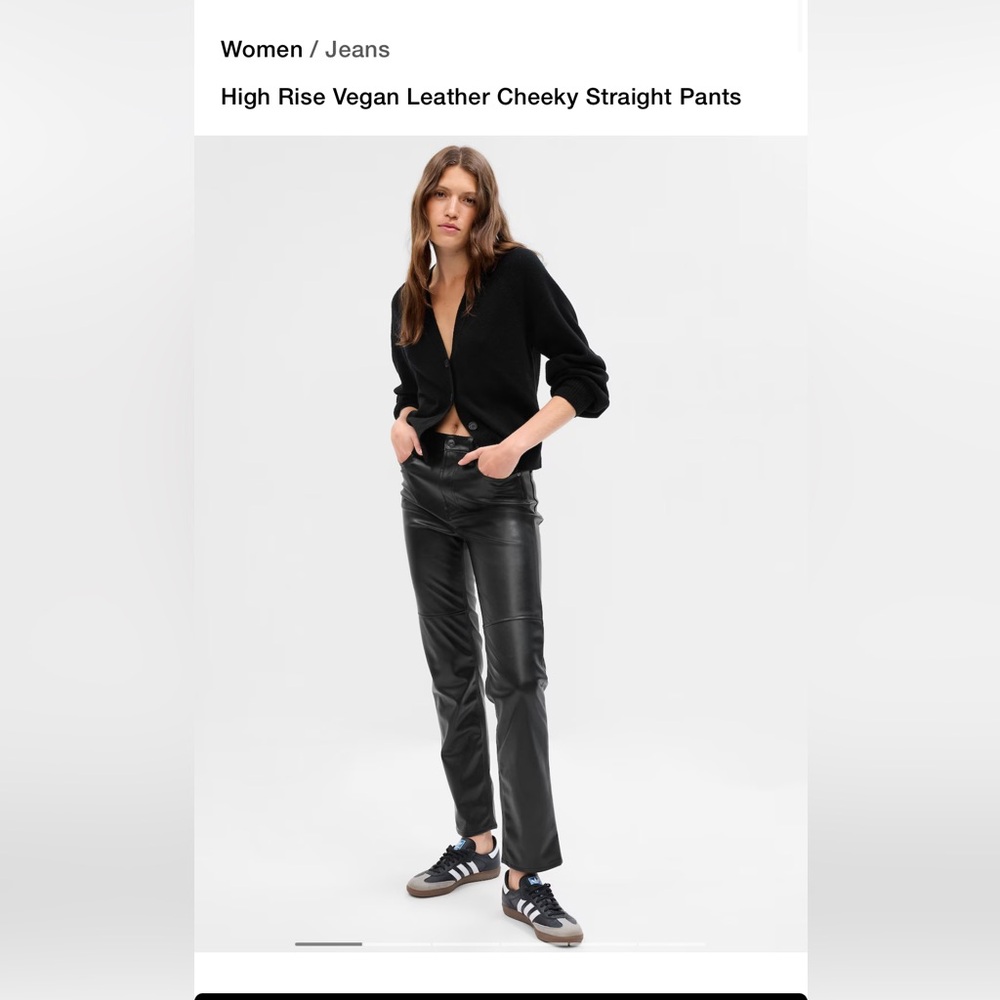 Gap: High rise vegan leather cheeky straight pants